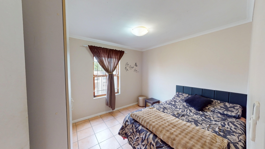 2 Bedroom Property for Sale in Onverwacht Western Cape